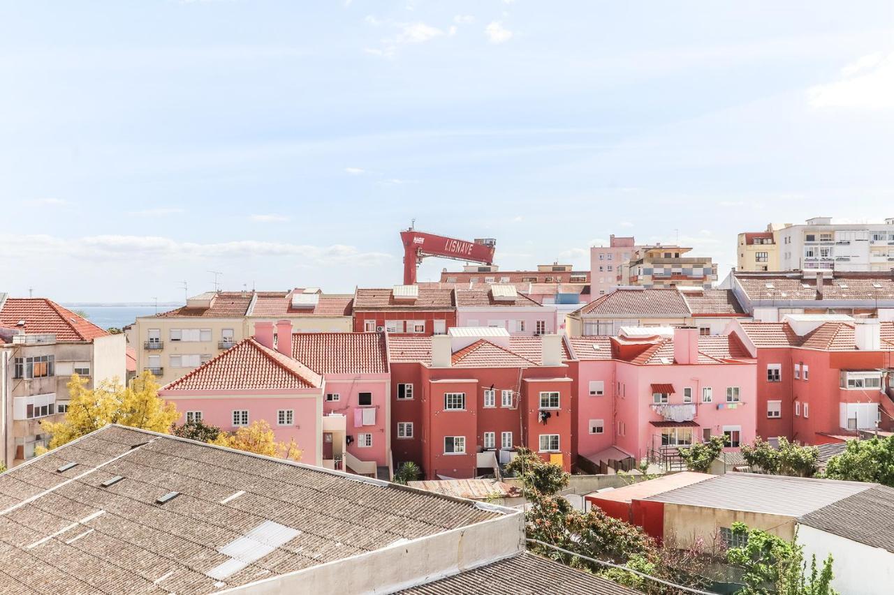 Vita Portucale ! Almada Balcony Apartment Exterior photo